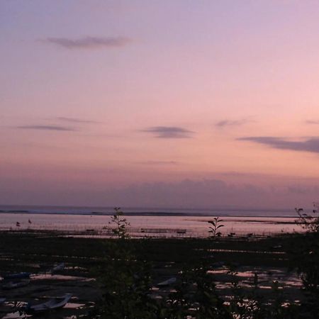 Отель Kusuma Abiakta Sea Side Lembongan Экстерьер фото
