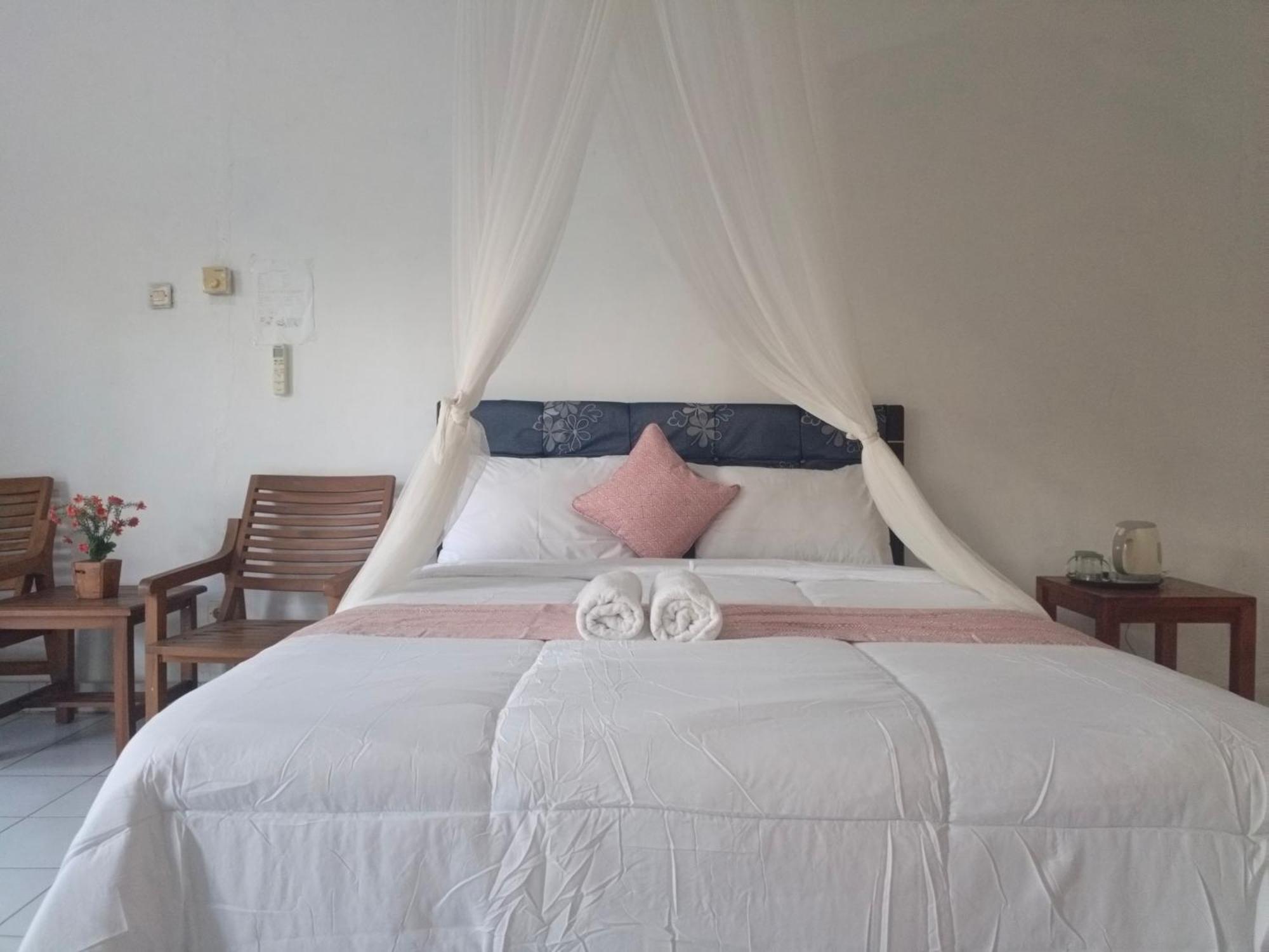 Отель Kusuma Abiakta Sea Side Lembongan Экстерьер фото